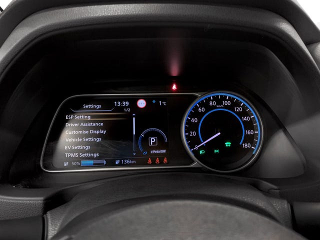 2018 NISSAN LEAF - 9