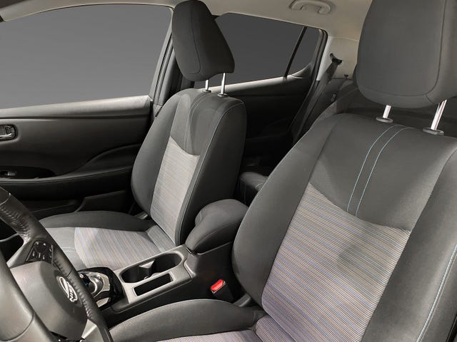 2022 NISSAN LEAF - 10