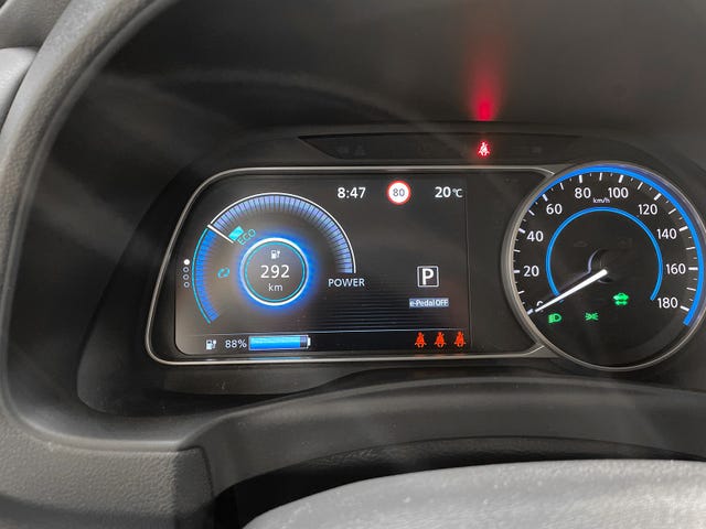 2022 NISSAN LEAF - 12