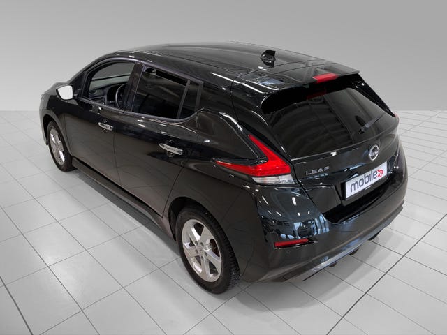 2022 NISSAN LEAF - 8