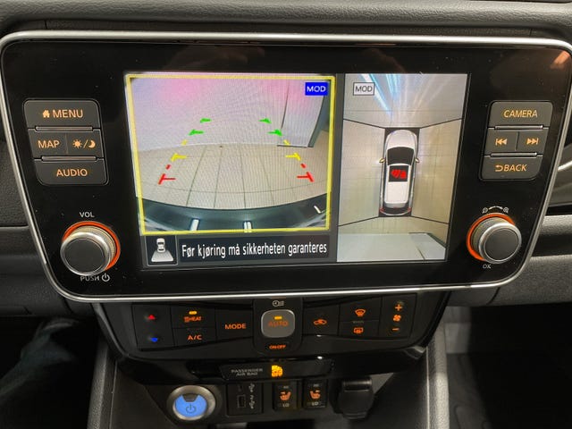 2022 NISSAN LEAF - 13