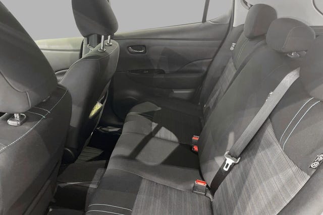 2021 NISSAN LEAF - 11