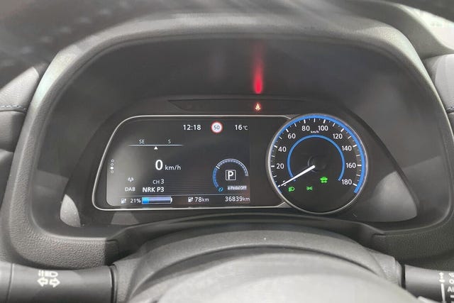 2021 NISSAN LEAF - 7