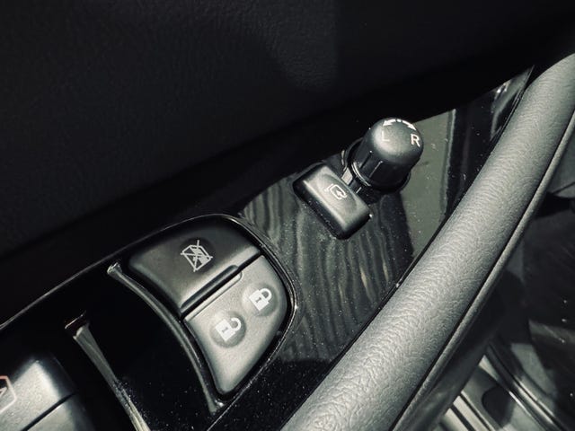 2018 NISSAN LEAF - 21