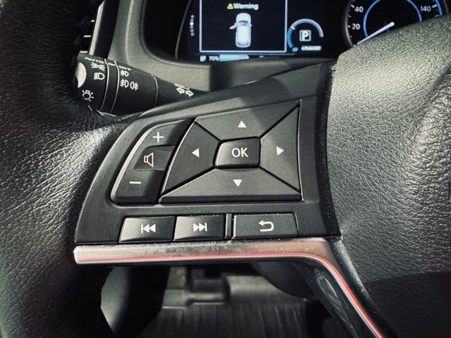 2018 NISSAN LEAF - 18