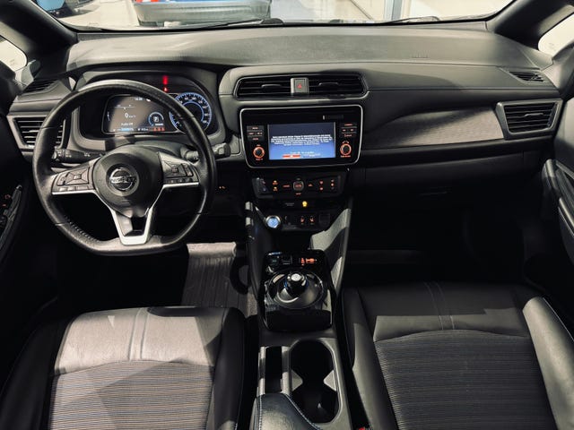 2018 NISSAN LEAF - 16