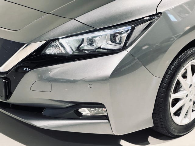 SJNFAAZE1U0023000 2018 NISSAN LEAF-2