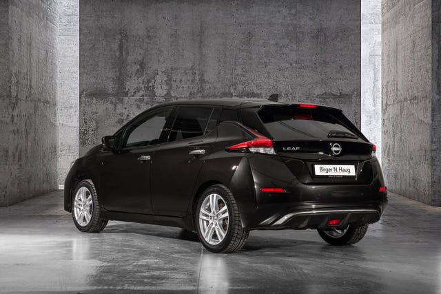 2022 NISSAN LEAF - 9