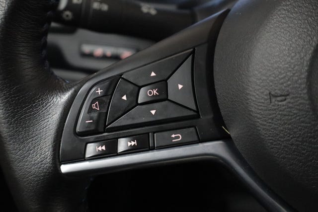 2018 NISSAN LEAF - 10