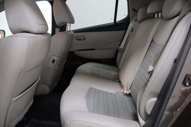 2018 NISSAN LEAF - 21