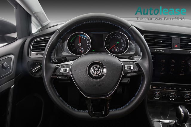 2019 VOLKSWAGEN GOLF - 18