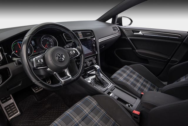 2018 VOLKSWAGEN GOLF - 11