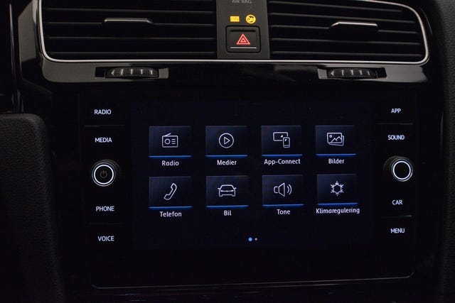 2018 VOLKSWAGEN GOLF - 21