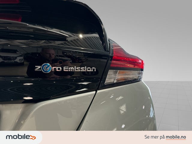 2018 NISSAN LEAF - 9