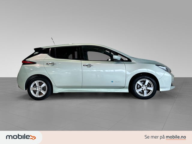 2018 NISSAN LEAF - 11