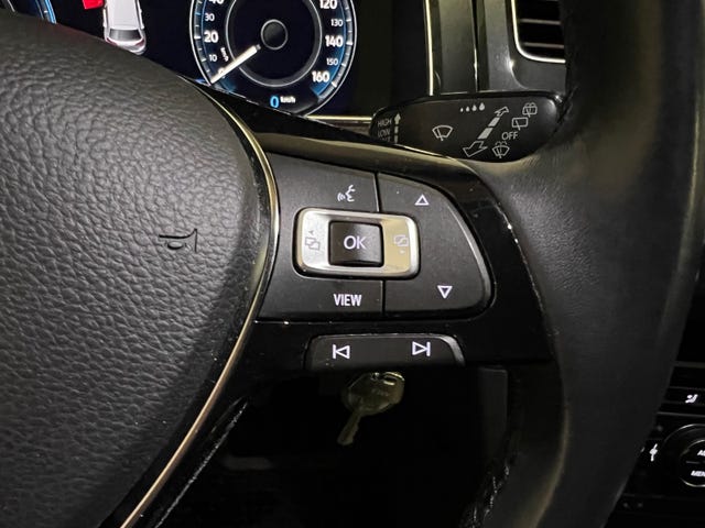 2019 VOLKSWAGEN GOLF - 21