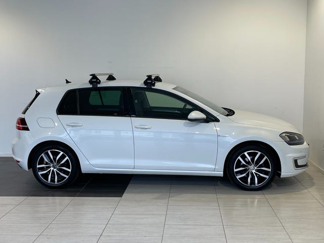 2015 VOLKSWAGEN GOLF - 9