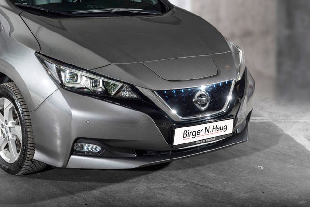 SJNFAAZE1U0126990 2021 NISSAN LEAF-2