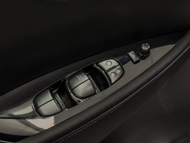 2021 NISSAN LEAF - 15