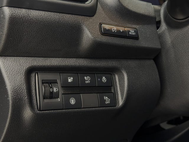 2021 NISSAN LEAF - 16