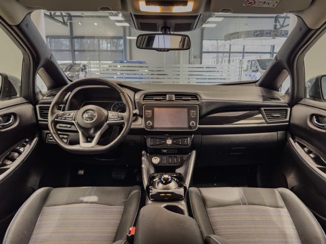 2021 NISSAN LEAF - 13