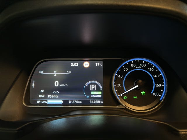 2021 NISSAN LEAF - 18