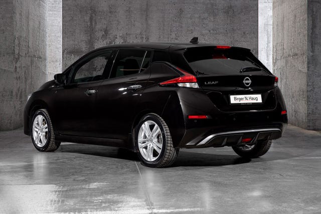 SJNFAAZE1U0168104 2022 NISSAN LEAF-2