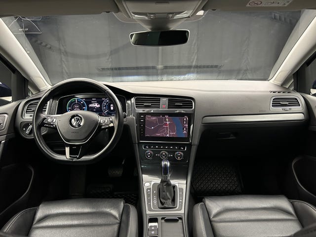 2019 VOLKSWAGEN GOLF - 14