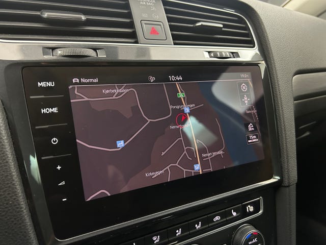 2019 VOLKSWAGEN GOLF - 24