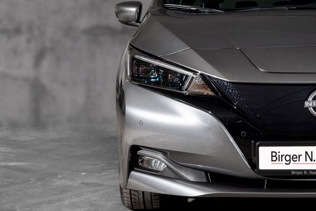 2022 NISSAN LEAF - 7