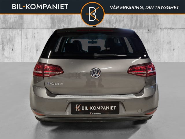 2015 VOLKSWAGEN GOLF - 8