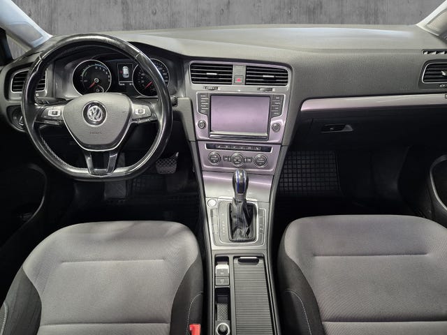 2015 VOLKSWAGEN GOLF - 11