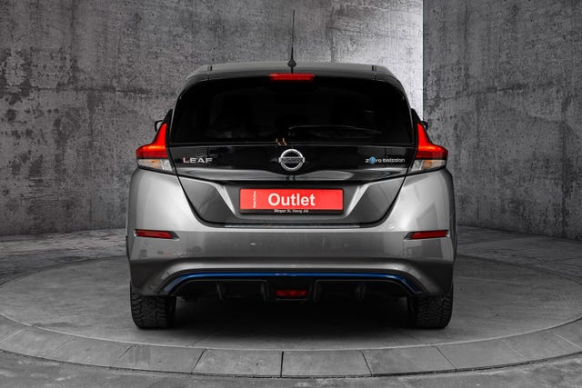 SJNFAAZE1U0039949 2018 NISSAN LEAF-2