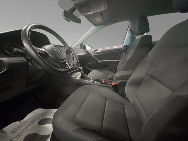 2018 VOLKSWAGEN GOLF - 12