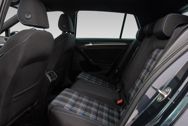 2018 VOLKSWAGEN GOLF - 23