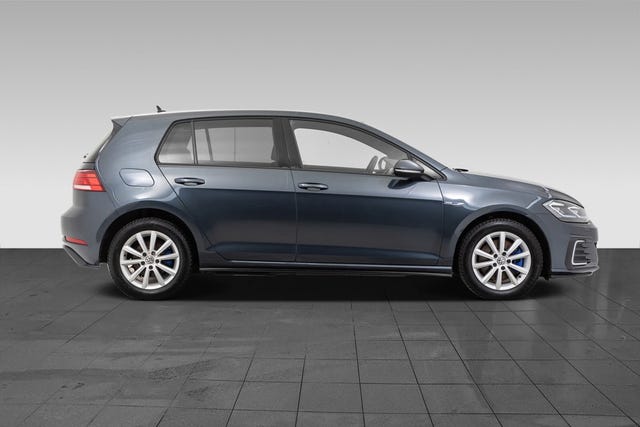 2018 VOLKSWAGEN GOLF - 8