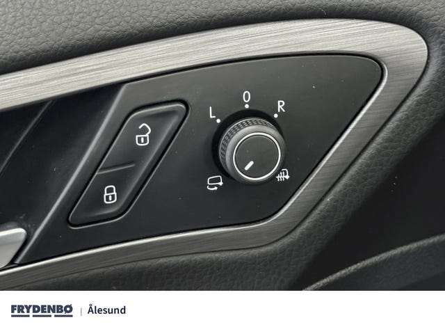 2018 VOLKSWAGEN GOLF - 30