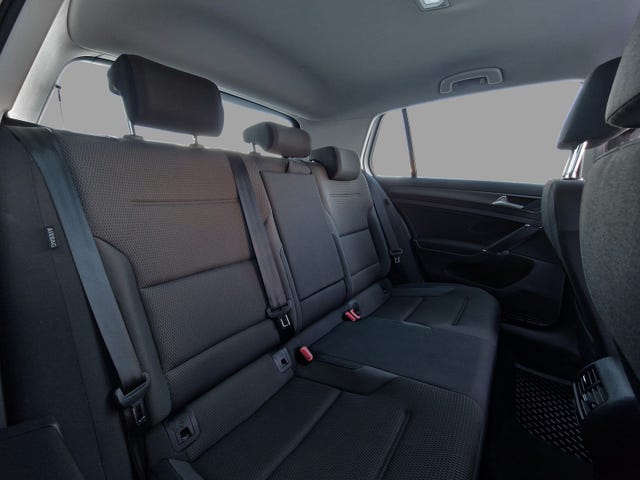 2019 VOLKSWAGEN GOLF - 11