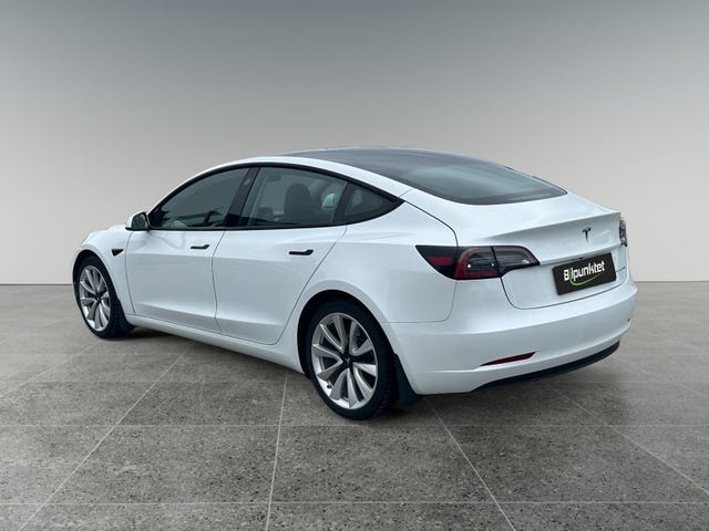 5YJ3E7EB4MF888289 2021 TESLA MODEL 3-2