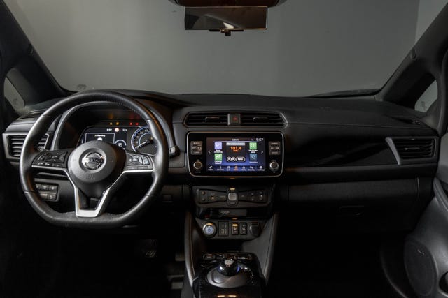 2021 NISSAN LEAF - 7