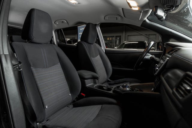 2018 NISSAN LEAF - 8