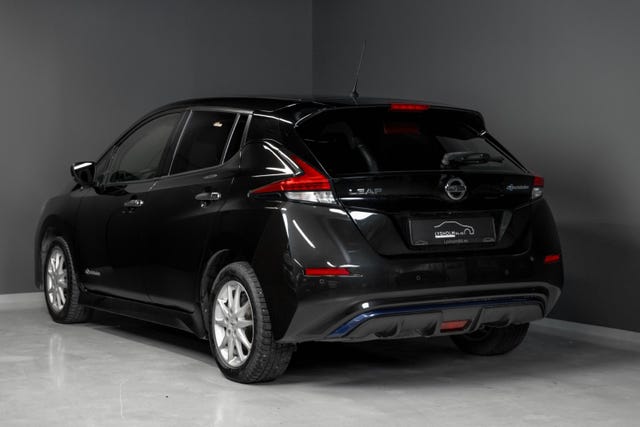 SJNFAAZE1U0003872 2018 NISSAN LEAF-1