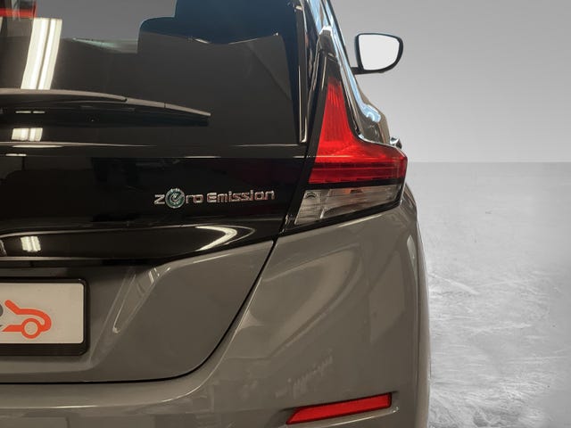 2021 NISSAN LEAF - 8