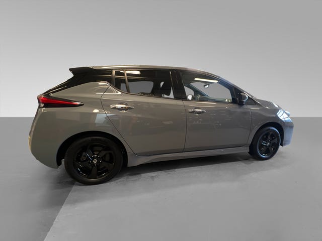 2021 NISSAN LEAF - 12