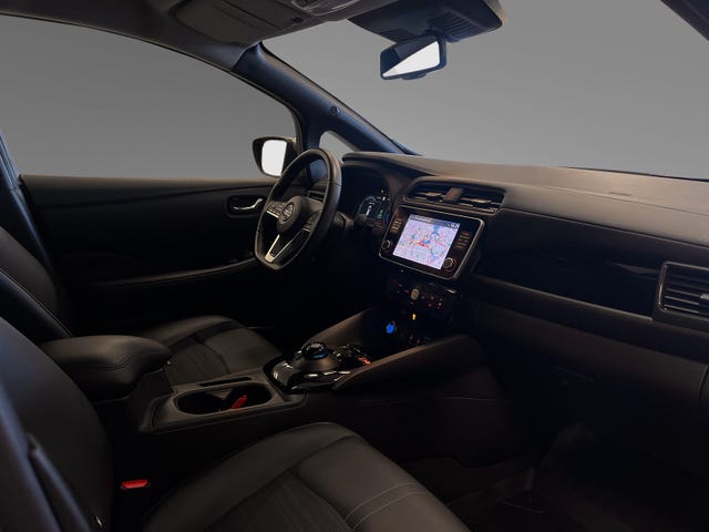 2021 NISSAN LEAF - 23