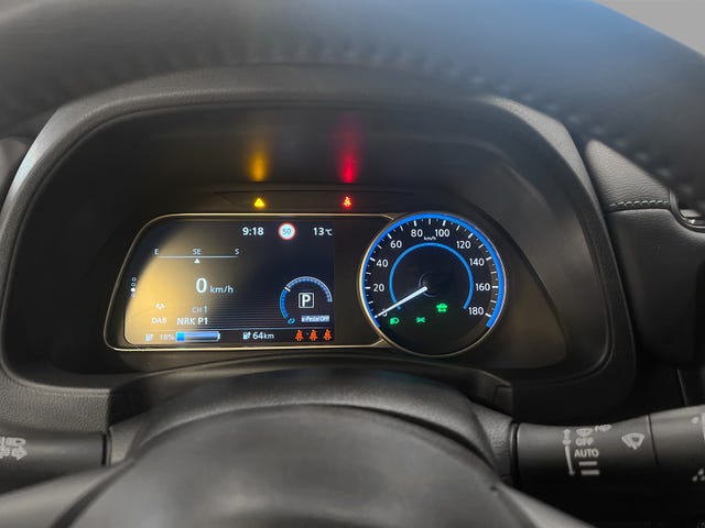 2021 NISSAN LEAF - 18