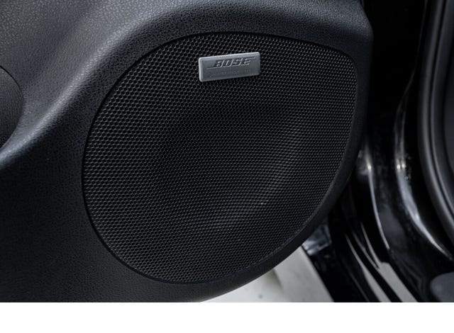 2020 NISSAN LEAF - 32