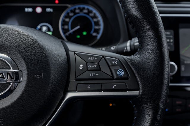 2020 NISSAN LEAF - 16