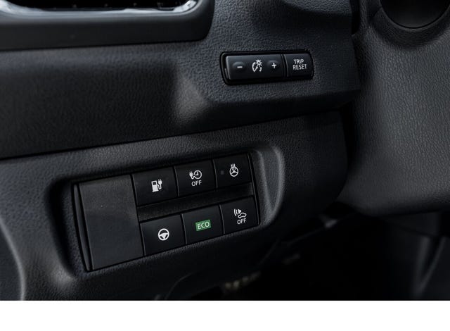 2020 NISSAN LEAF - 30