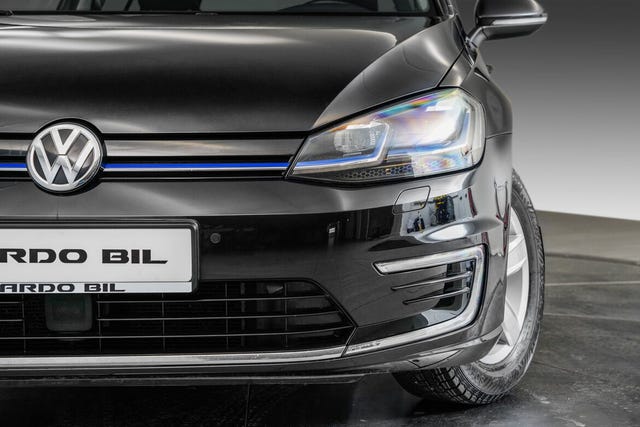 2018 VOLKSWAGEN GOLF - 9